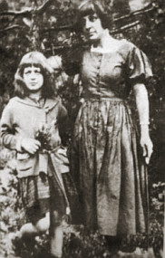 Марина Цветаева с дочкой