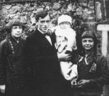 Семья после рождения сына Георгия, Вшеноpы 1925
