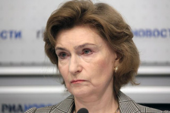  Наталия Нарочницкая